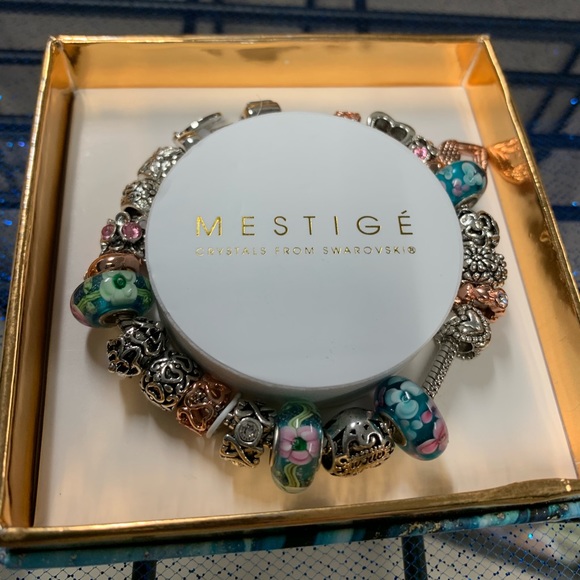 ✨HP✨Two-Tone Cherished Bracelet - Picture 3 of 14